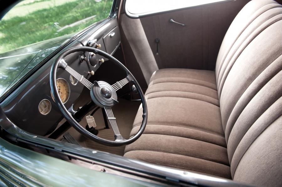  Ford DeLuxe 3-Window Coupe 1936 года  (фото 19 из 21)